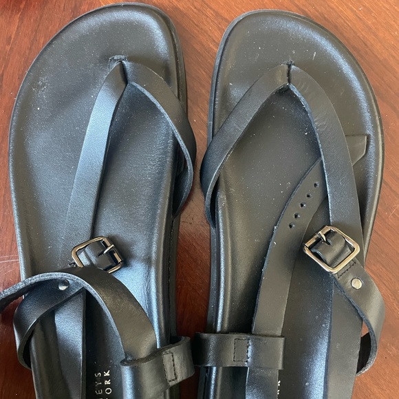 Barney's New York Sandals - Picture 2 of 5